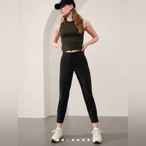 Athleta Brooklyn Mid Rise Ankle Pant Pull On in Black Size 6